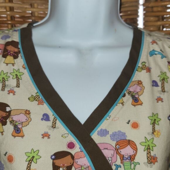 Koi by Kathy Peterson Scrub Top XS - Picture 2 of 7